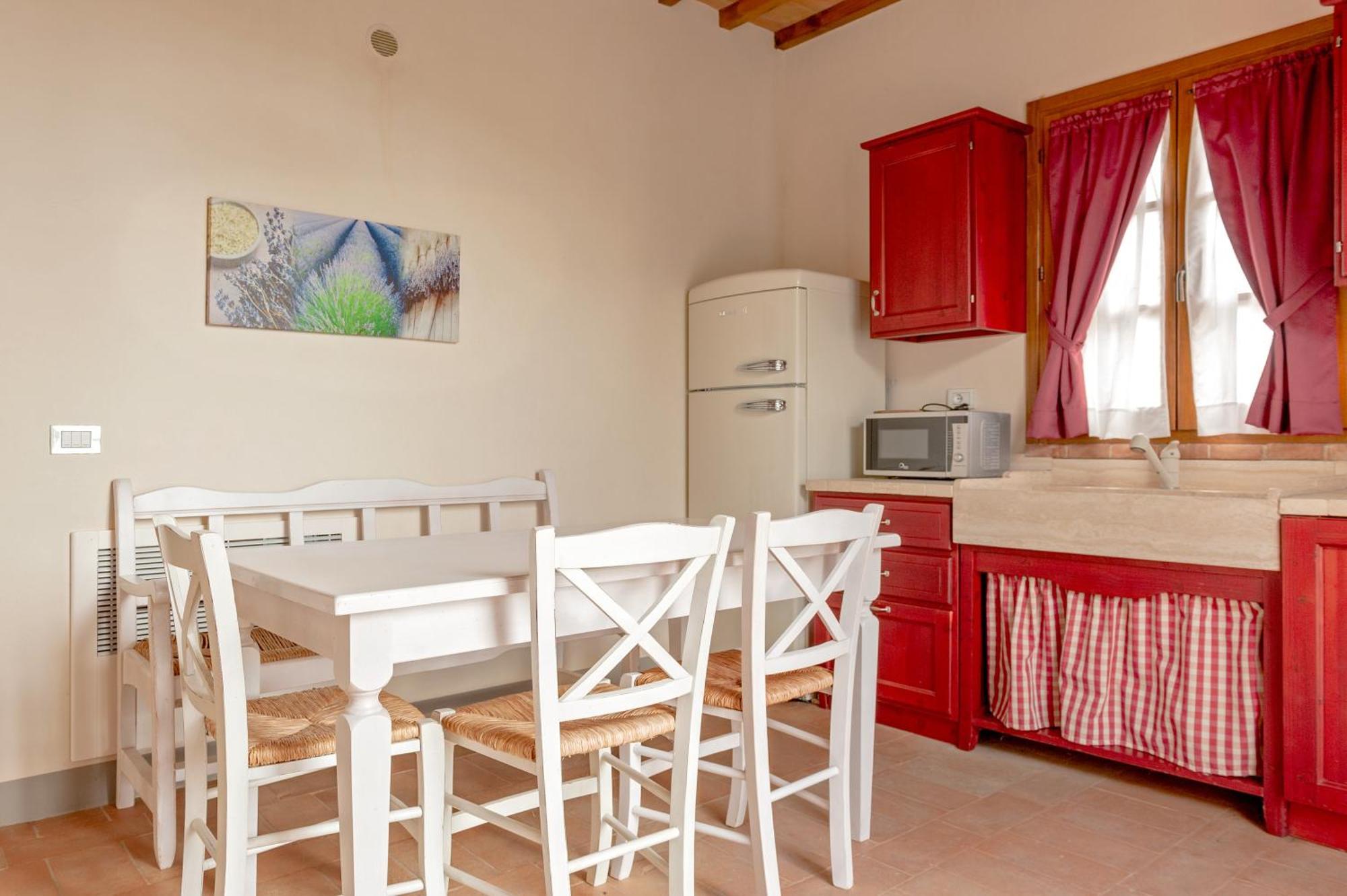 Il Borgo Delle Ville Palaia Exterior foto