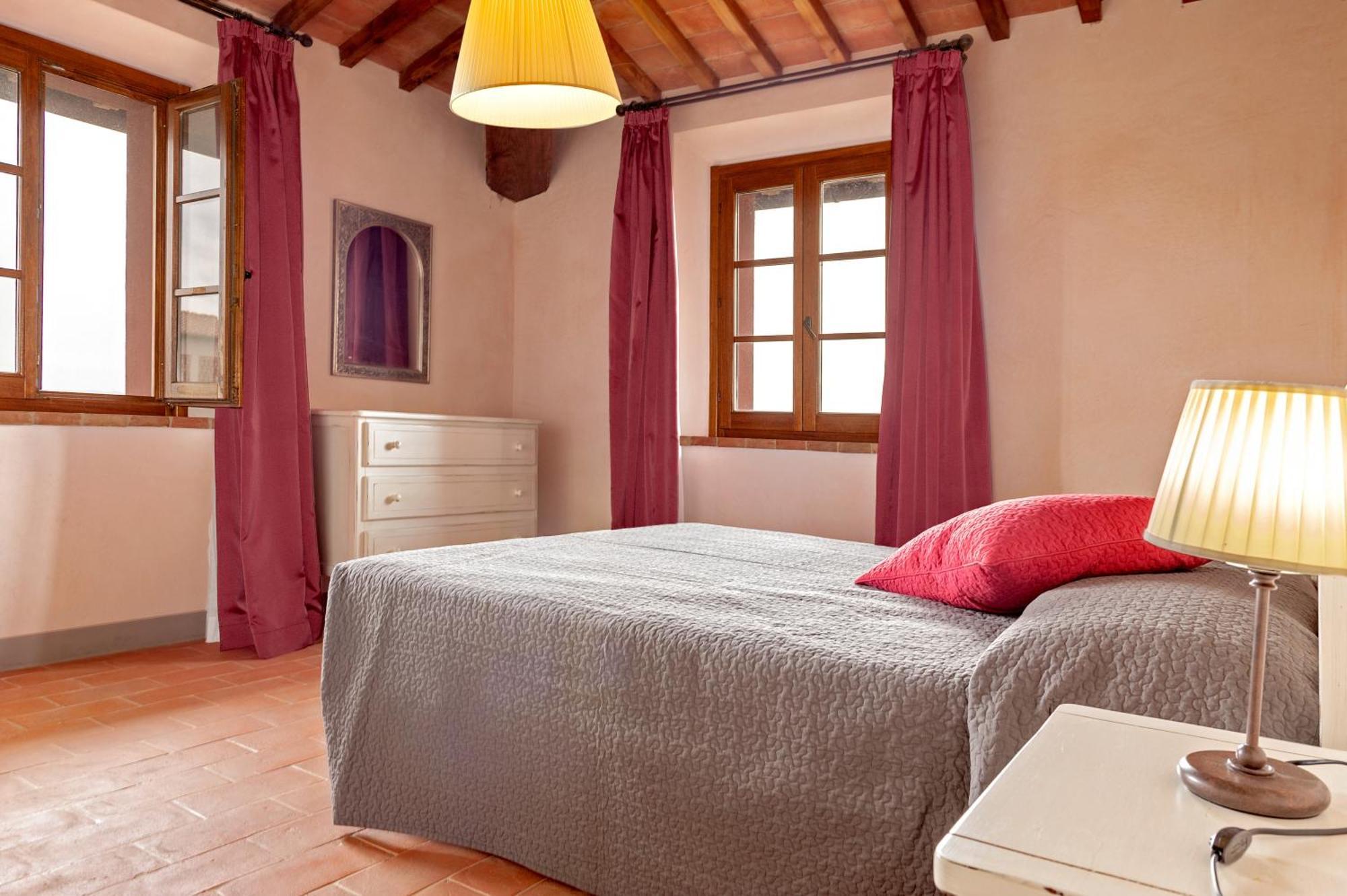 Il Borgo Delle Ville Palaia Exterior foto